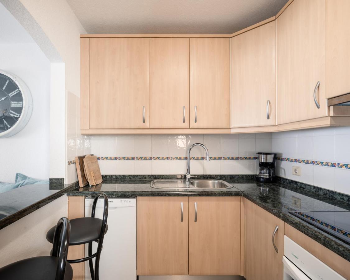 אדחה Homeforguest Apartamento Con Piscina A 50M Del Mar En La Caleta מראה חיצוני תמונה