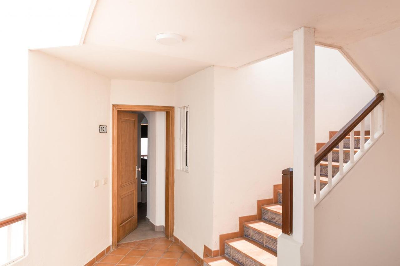 אדחה Homeforguest Apartamento Con Piscina A 50M Del Mar En La Caleta מראה חיצוני תמונה